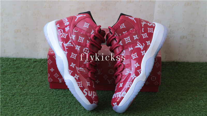 Air Jordan 11 Gym Red x Supreme